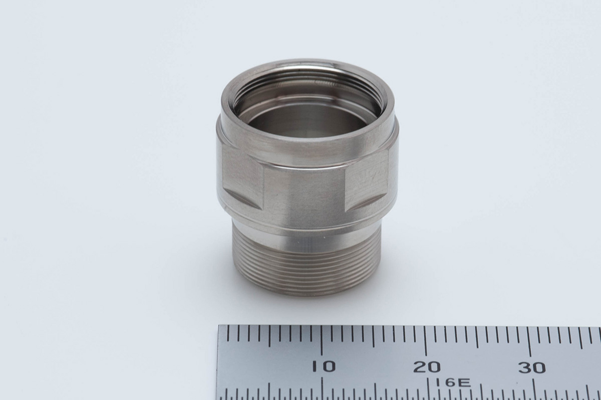 チタン製量産部品
