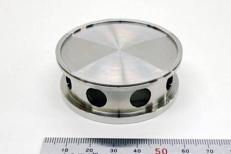 航空機用丸物部品（インコネル製）